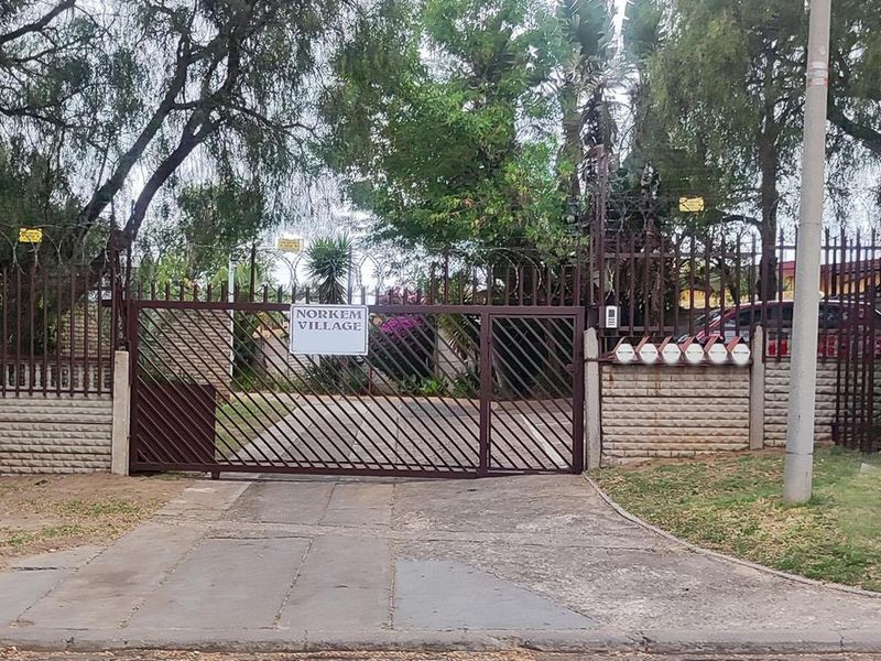 Townhouse For Sale In Kempton Park - Photo 1