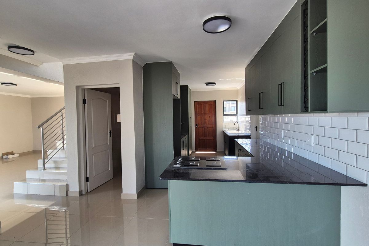 House For Sale In Nelspruit - Photo 4