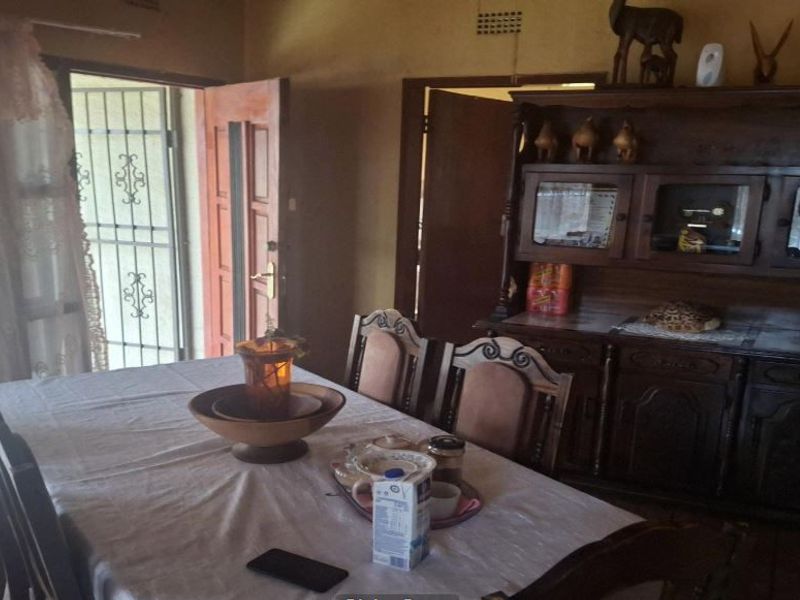 House For Sale In Tembisa - Photo 6
