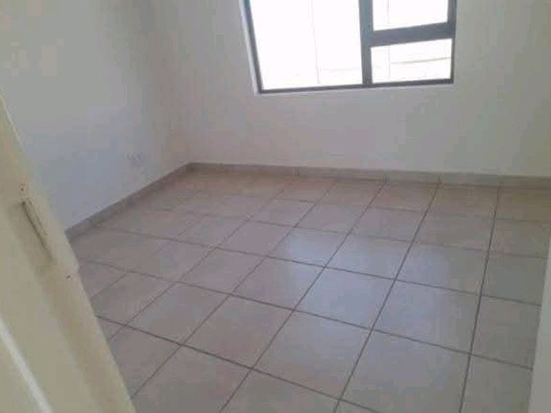Townhouse For Sale In Boksburg - Photo 6