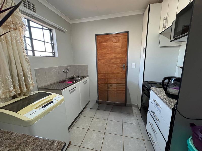 House For Sale In Pretoria - Photo 5