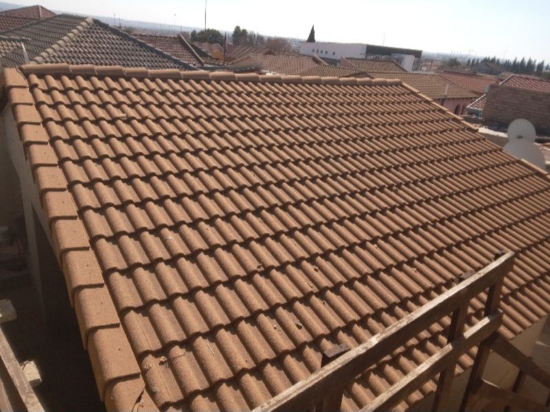 Townhouse For Sale In Tembisa - Photo 2