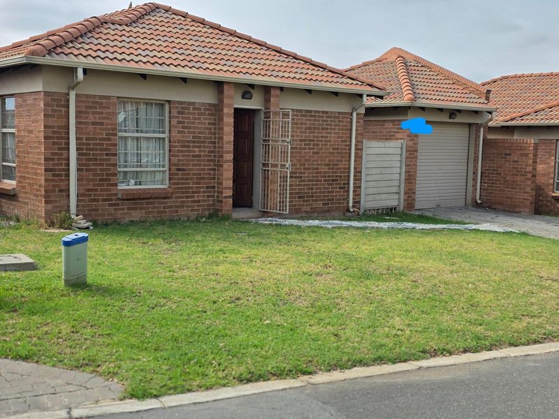 House For Sale In Centurion - Photo 2