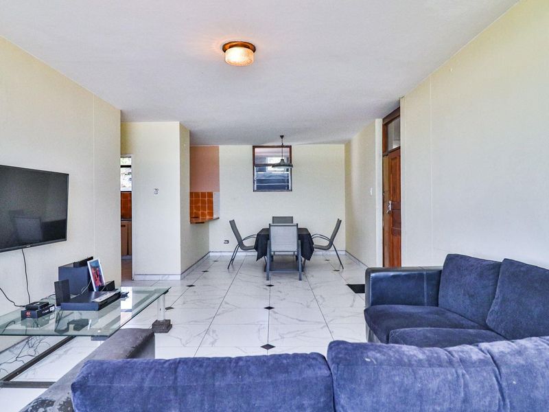 Townhouse For Sale In La Mercy - Photo 3