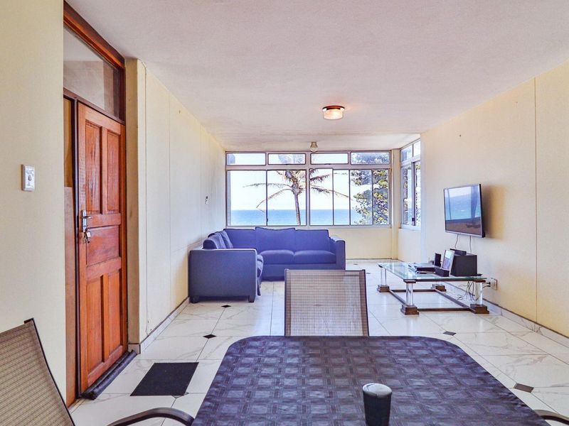 Townhouse For Sale In La Mercy - Photo 2