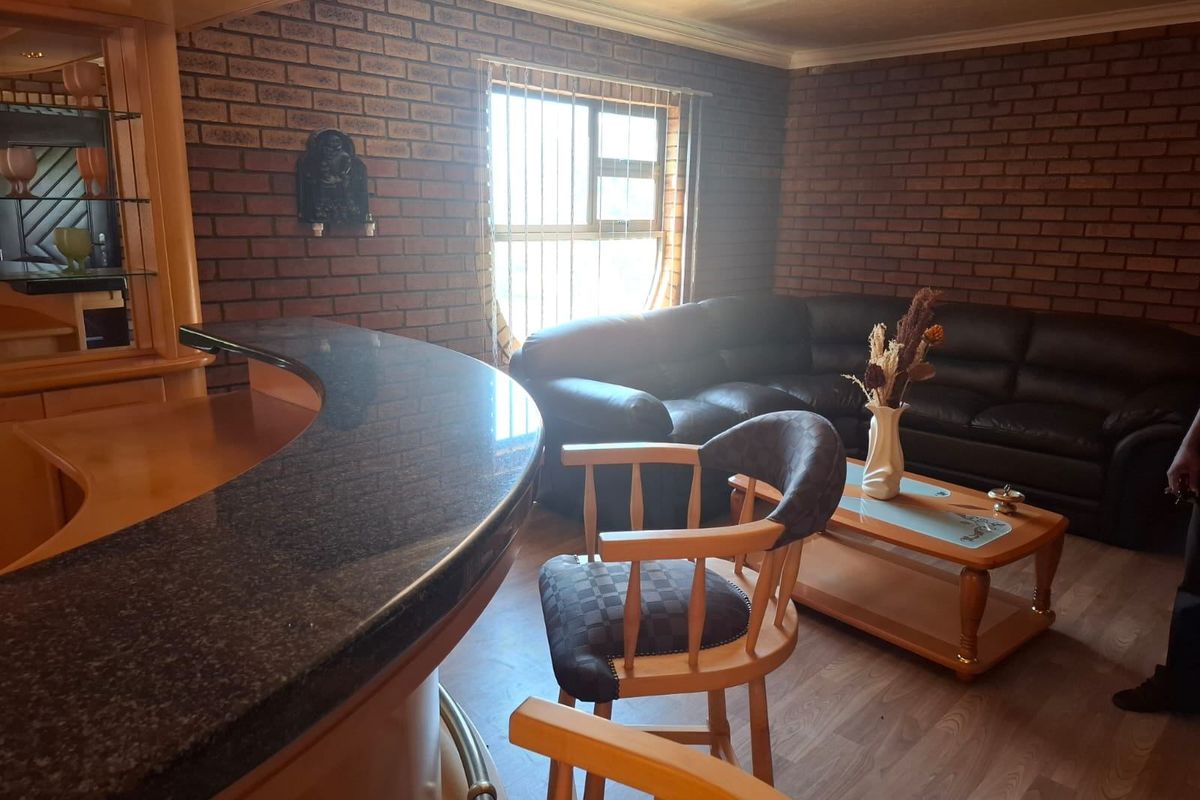 House For Sale In Nigel - Photo 4