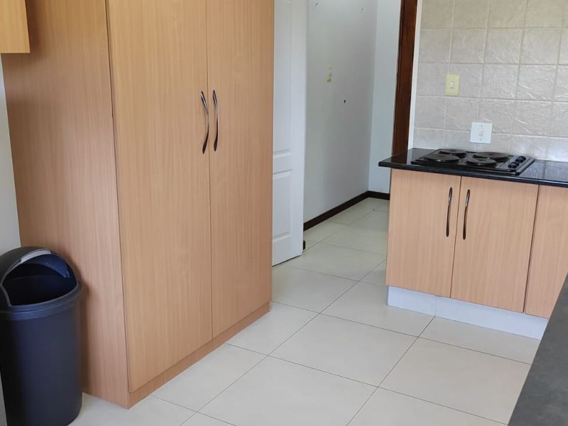 Apartment Rental Monthly In Pretoria - Photo 4