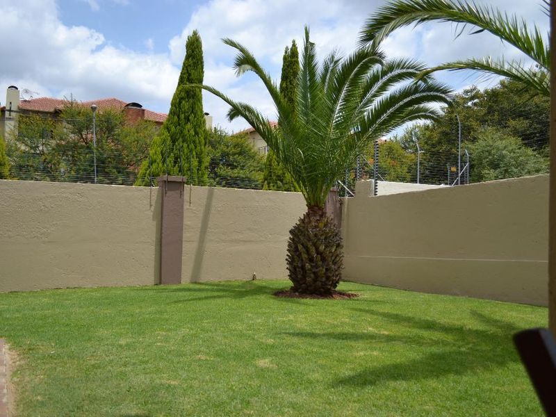 Apartment Rental Monthly In Sandton - Photo 5