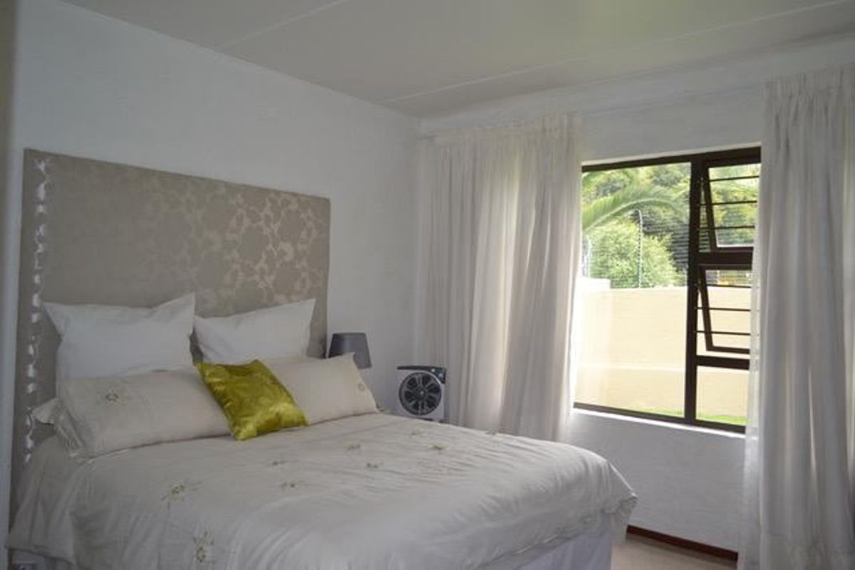 Apartment Rental Monthly In Sandton - Photo 3