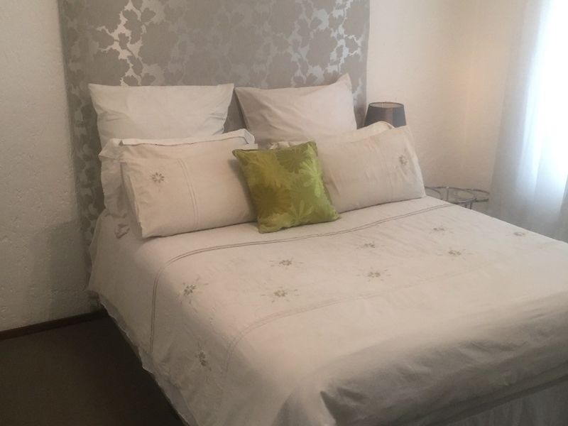 Apartment Rental Monthly In Sandton - Photo 6