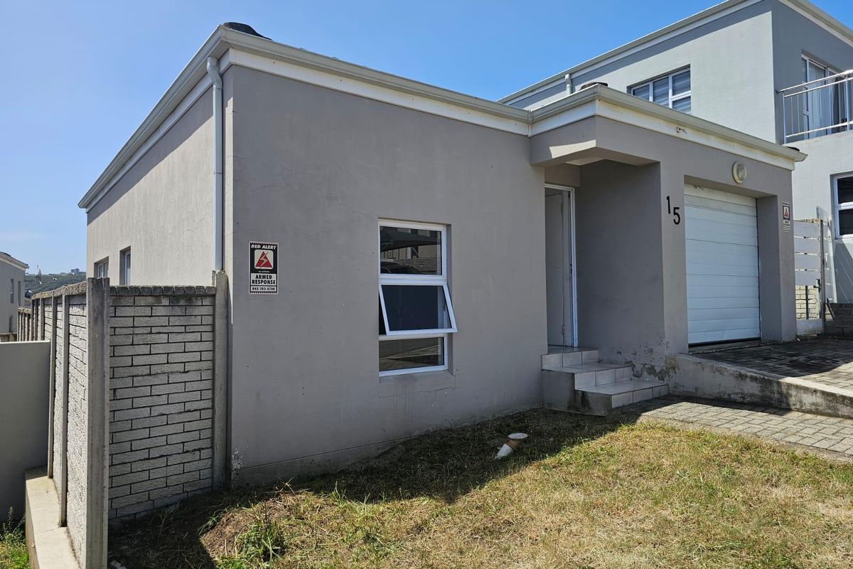 Townhouse For Sale In East London - Photo 4