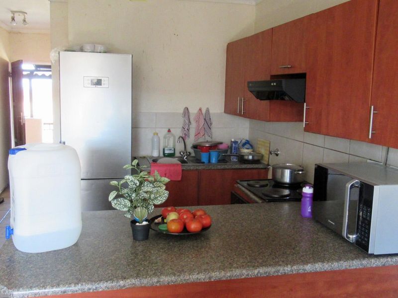 Apartment For Sale In Boksburg - Photo 4