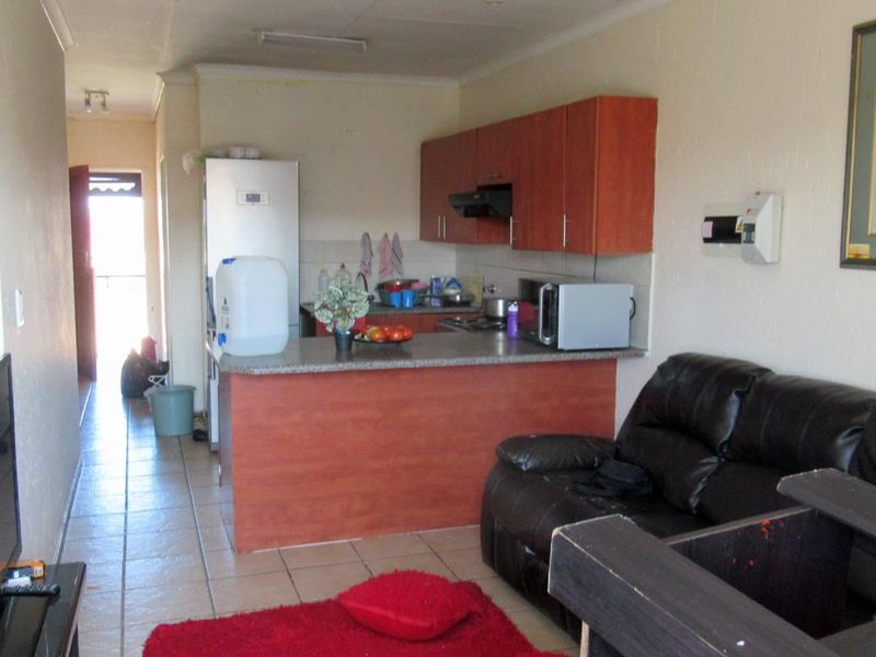 Apartment For Sale In Boksburg - Photo 5