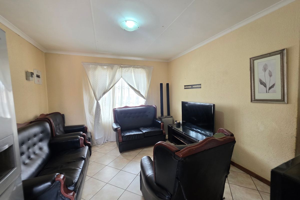 Apartment For Sale In Centurion - Photo 5