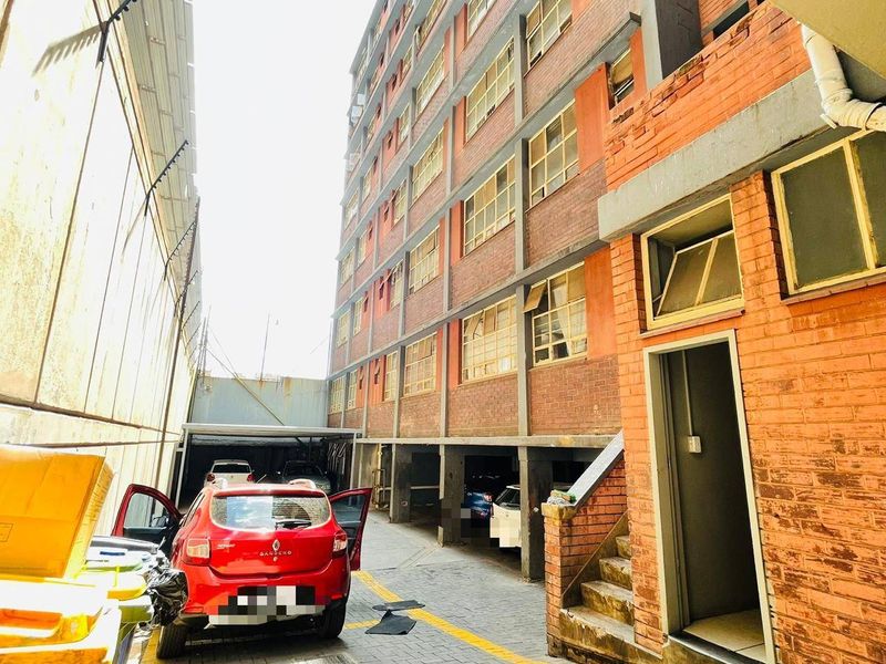 Apartment For Sale In Pretoria - Photo 5