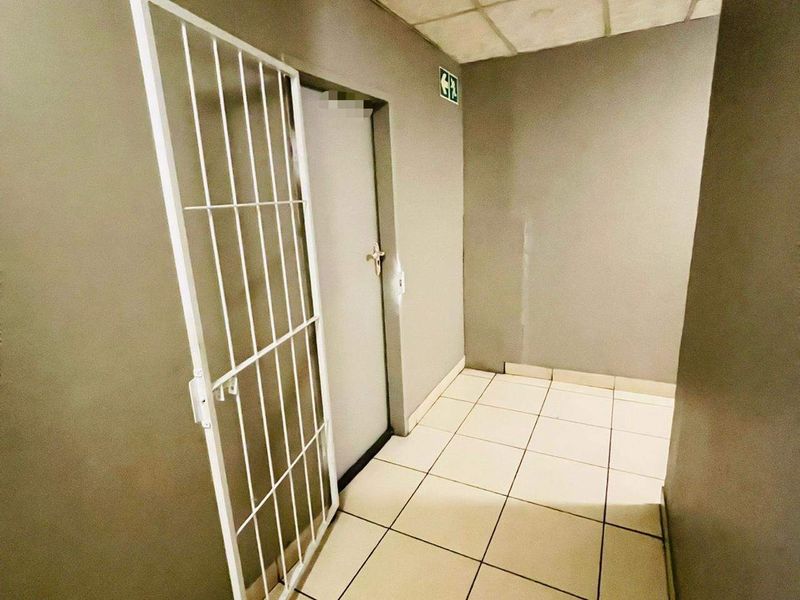 Apartment For Sale In Pretoria - Photo 8