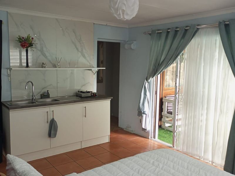 Apartment Rental Monthly In Midrand - Photo 2