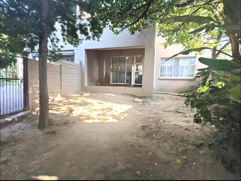 Townhouse For Sale In Midrand - Photo 10