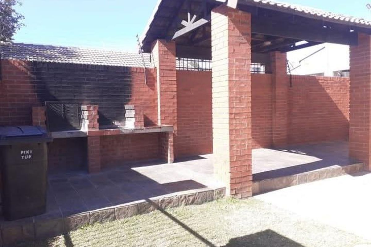 Townhouse For Sale In Randburg - Photo 5