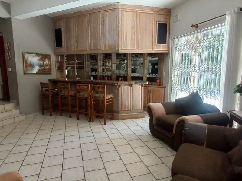 House For Sale In Margate - Photo 7