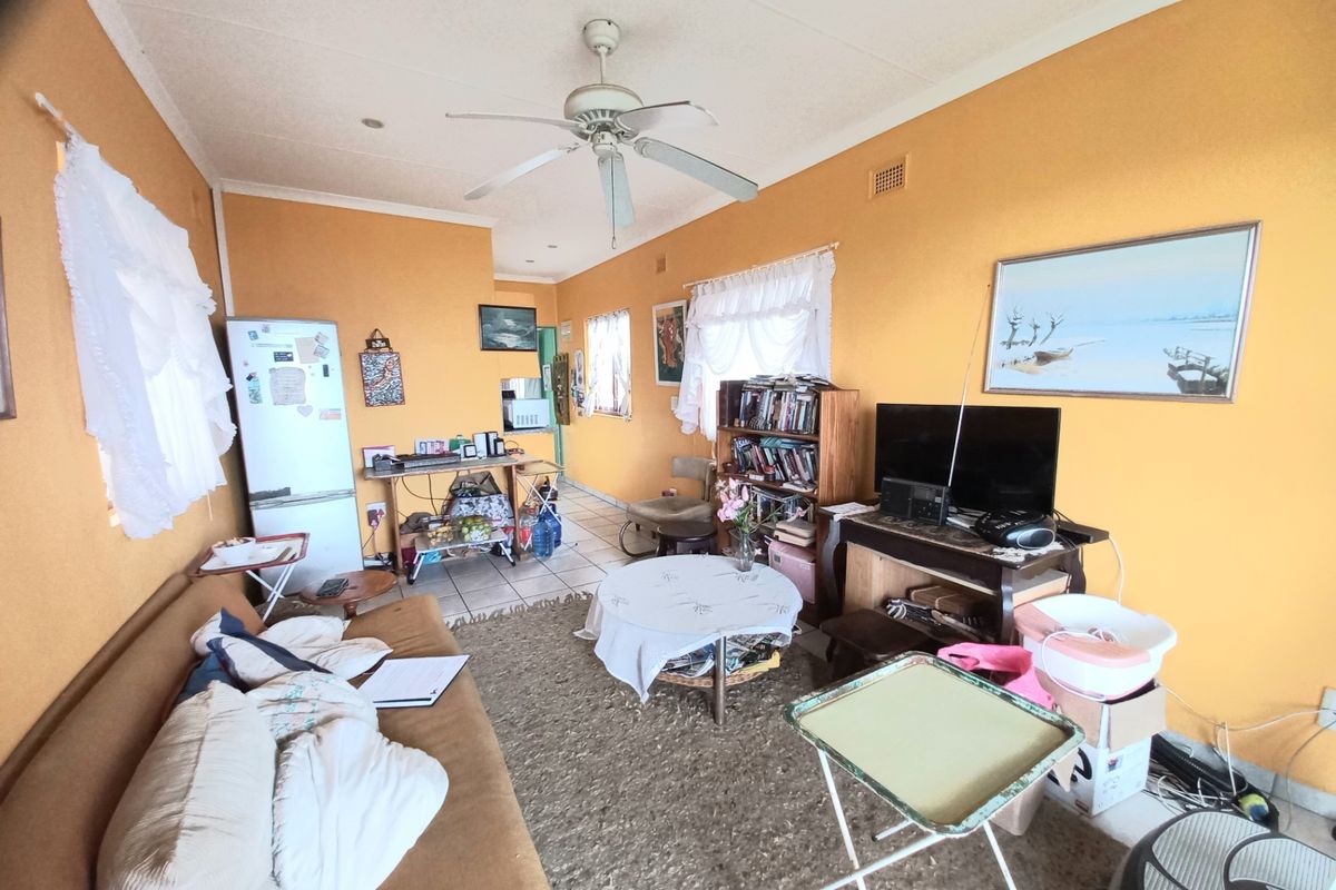 House For Sale In Margate - Photo 5