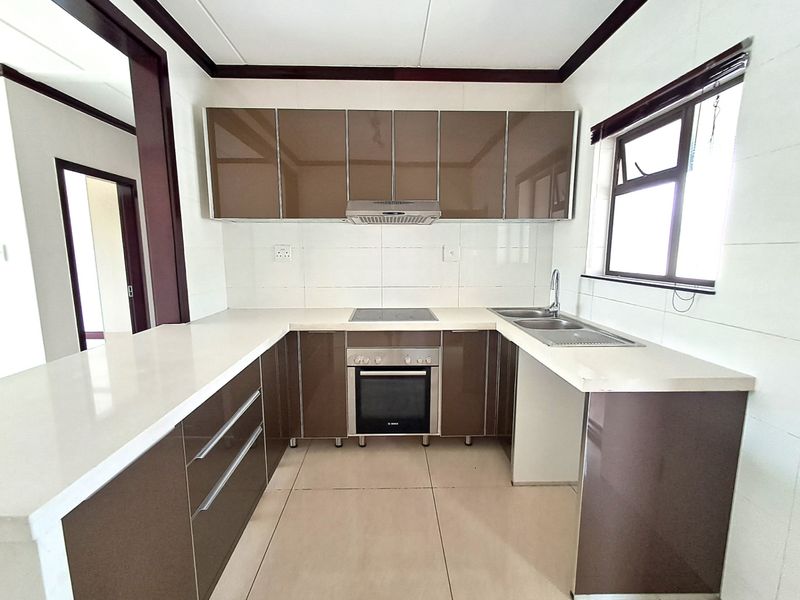 Apartment Rental Yearly In Randburg - Photo 5