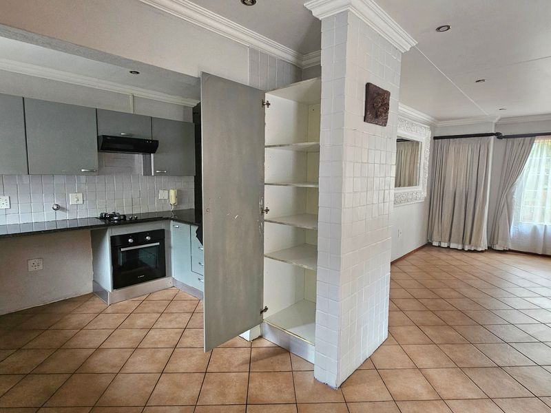Apartment For Sale In Edenvale - Photo 8