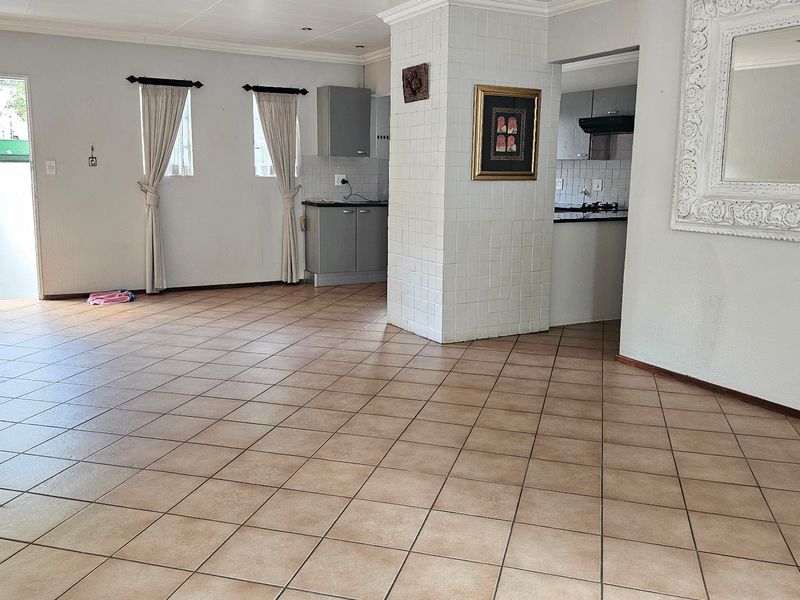 Apartment For Sale In Edenvale - Photo 7