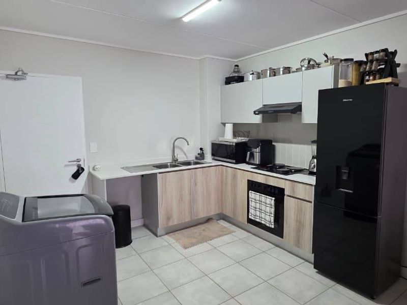 Apartment Rental Monthly In Pretoria - Photo 5
