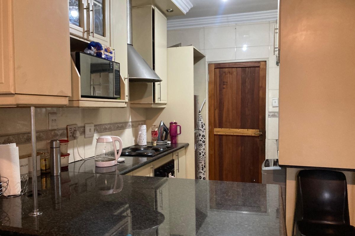 Apartment For Sale In Germiston - Photo 3