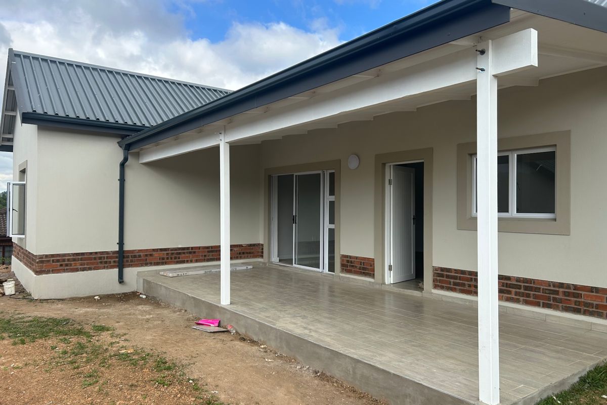 Townhouse For Sale In Howick - Photo 4