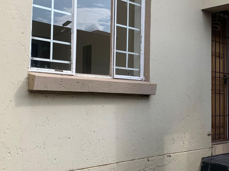 Apartment Rental Monthly In Germiston - Photo 2