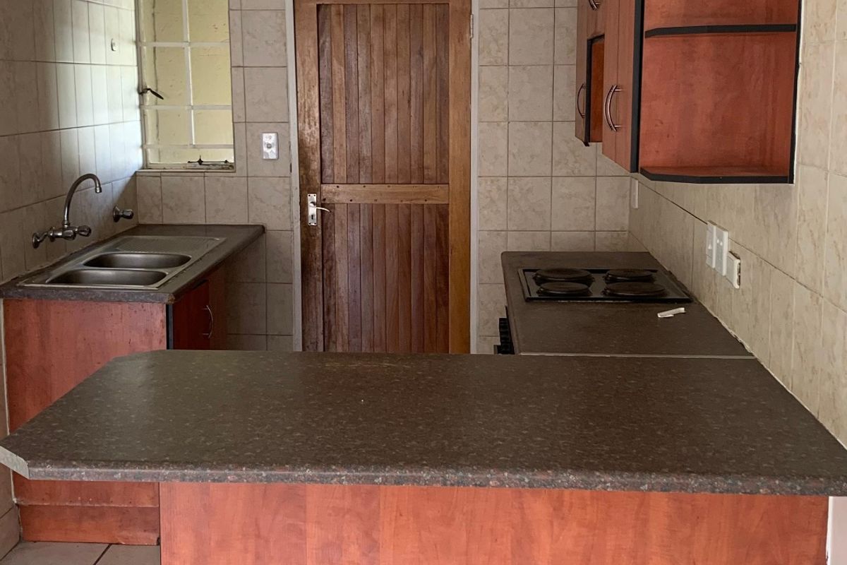 Apartment Rental Monthly In Germiston - Photo 5