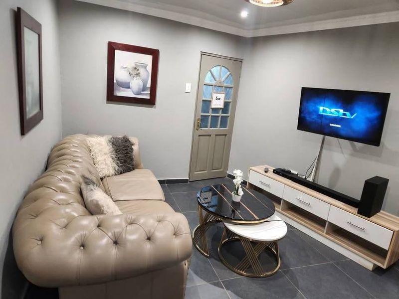 Apartment Rental Monthly In Roodepoort - Photo 7