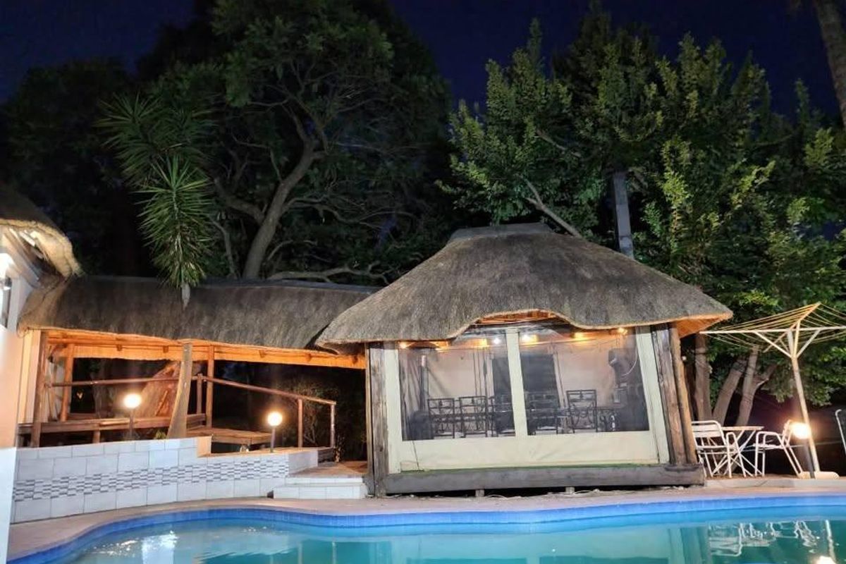 Apartment Rental Monthly In Roodepoort - Photo 3