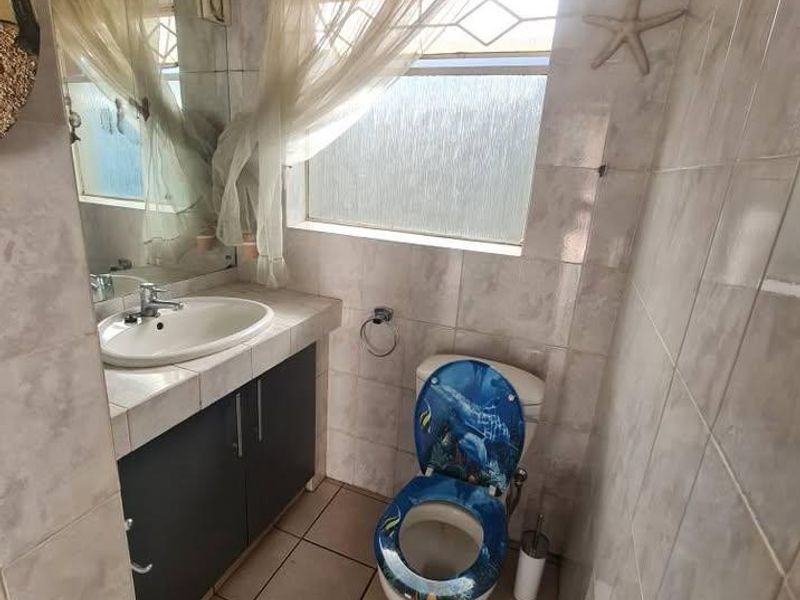 Apartment Rental Monthly In Roodepoort - Photo 9