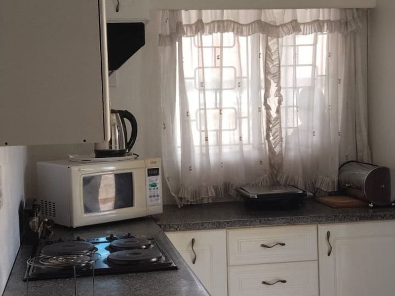 House For Sale In Soweto - Photo 10