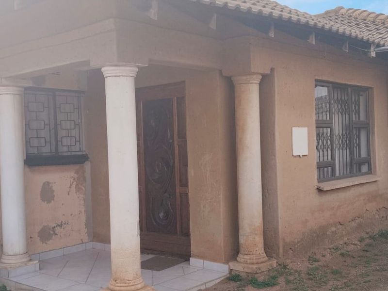 House For Sale In Soweto - Photo 4