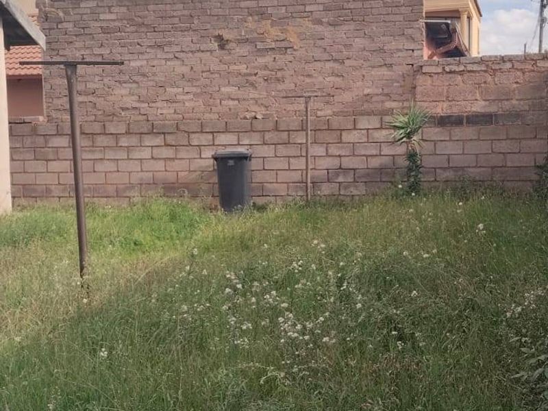 House For Sale In Soweto - Photo 8