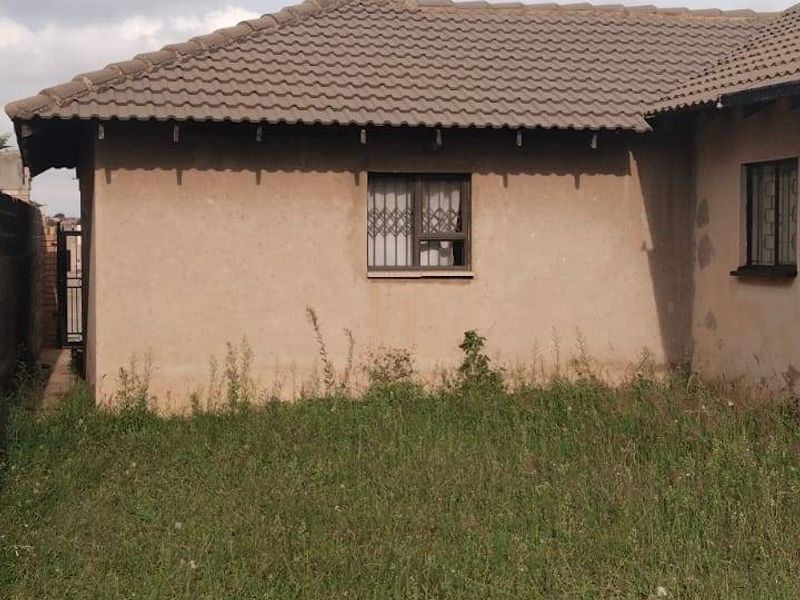 House For Sale In Soweto - Photo 7