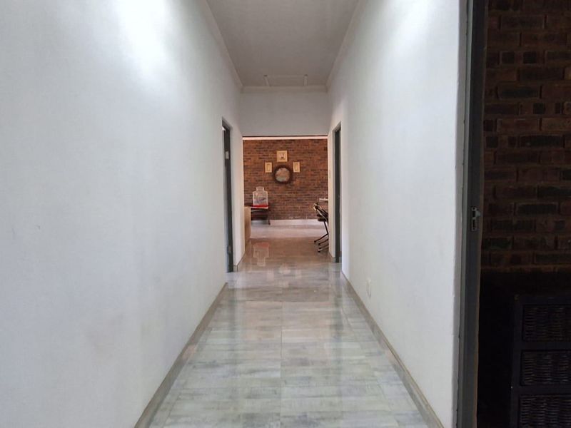 House For Sale In Port Edward - Photo 4