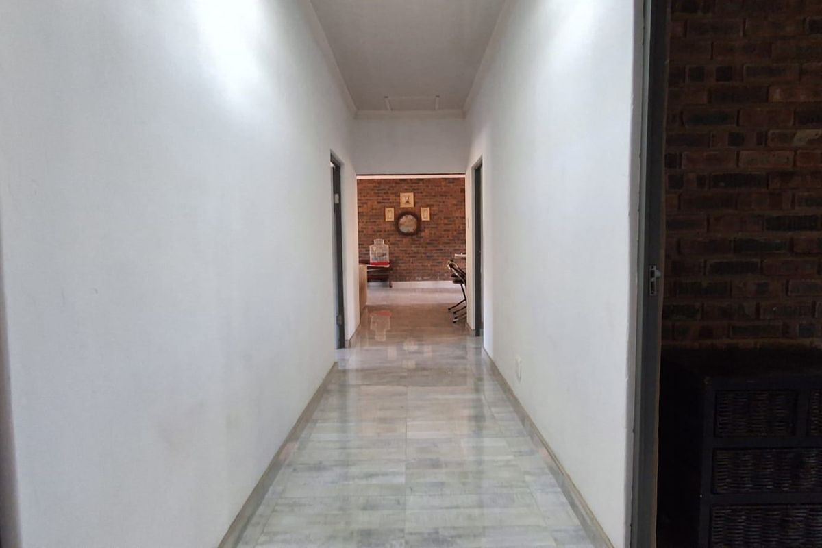 House For Sale In Port Edward - Photo 4