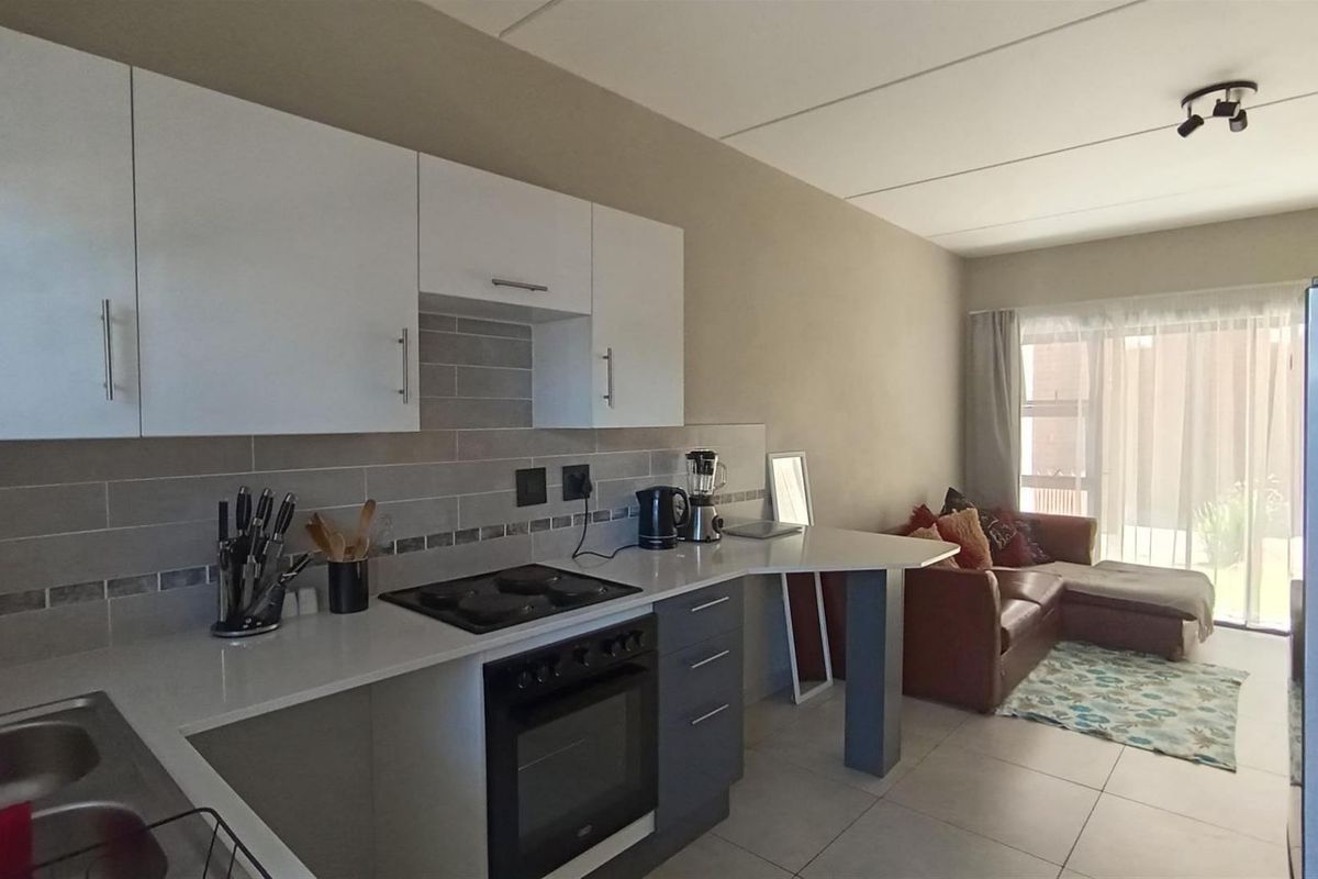 Apartment For Sale In Boksburg - Photo 2