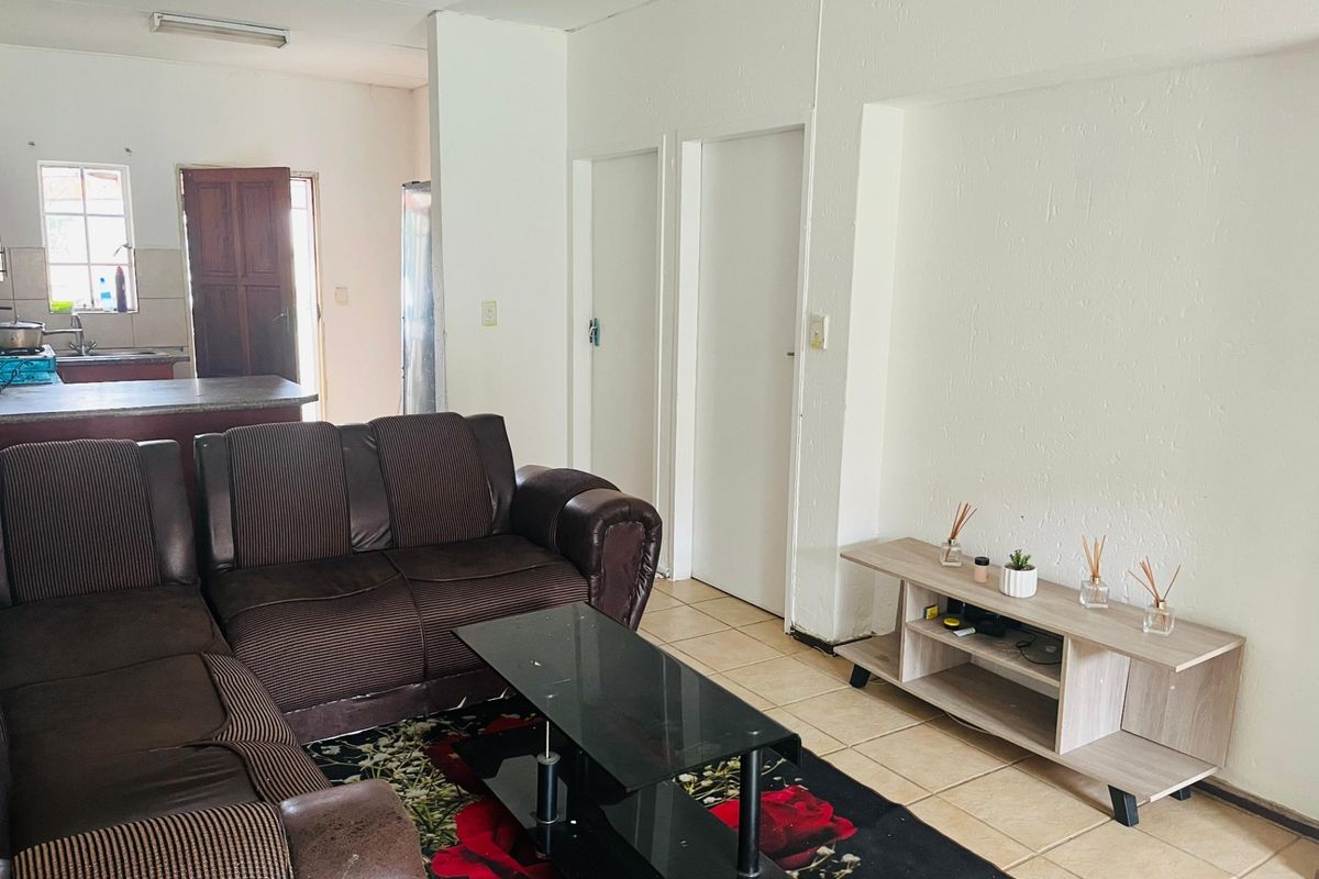 Apartment For Sale In Boksburg - Photo 3