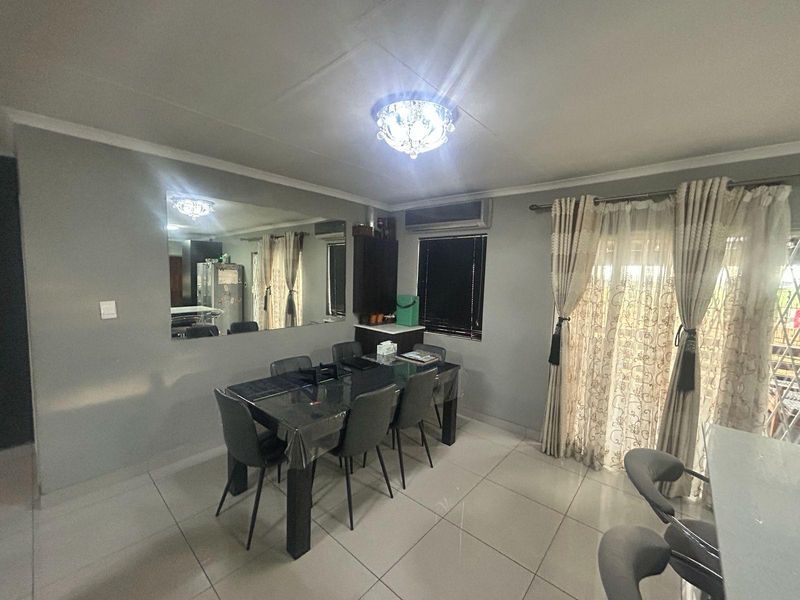 House Pending Sale In Midrand - Photo 6