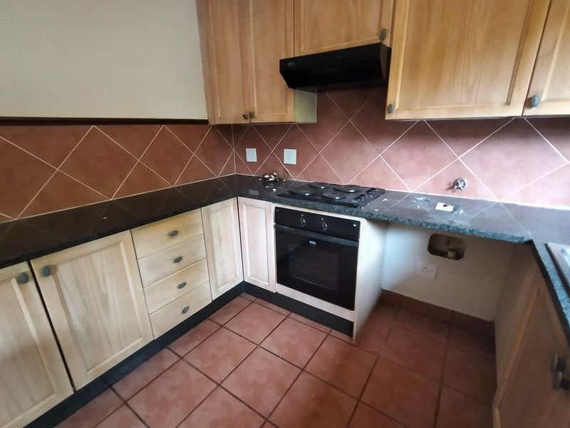 Townhouse For Sale In Centurion - Photo 9