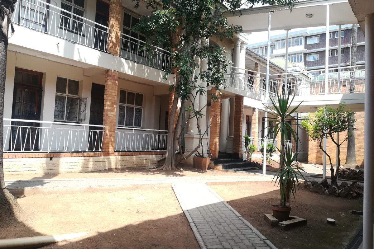 Apartment For Sale In Pretoria - Photo 2