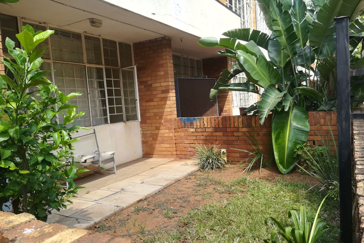 Apartment For Sale In Pretoria - Photo 3
