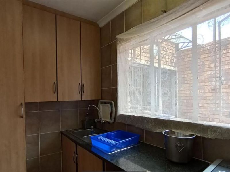 House For Sale In Kempton Park - Photo 5