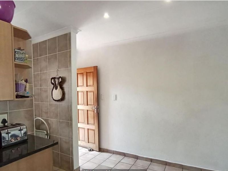 House For Sale In Kempton Park - Photo 4